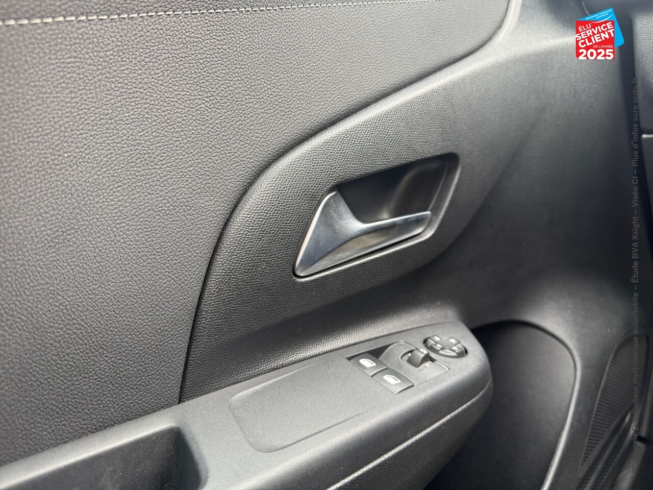Véhicule d'occasion OPEL CORSA 1.2 75CH ELEGANCE BUSINESS chez Renault Saint-Louis