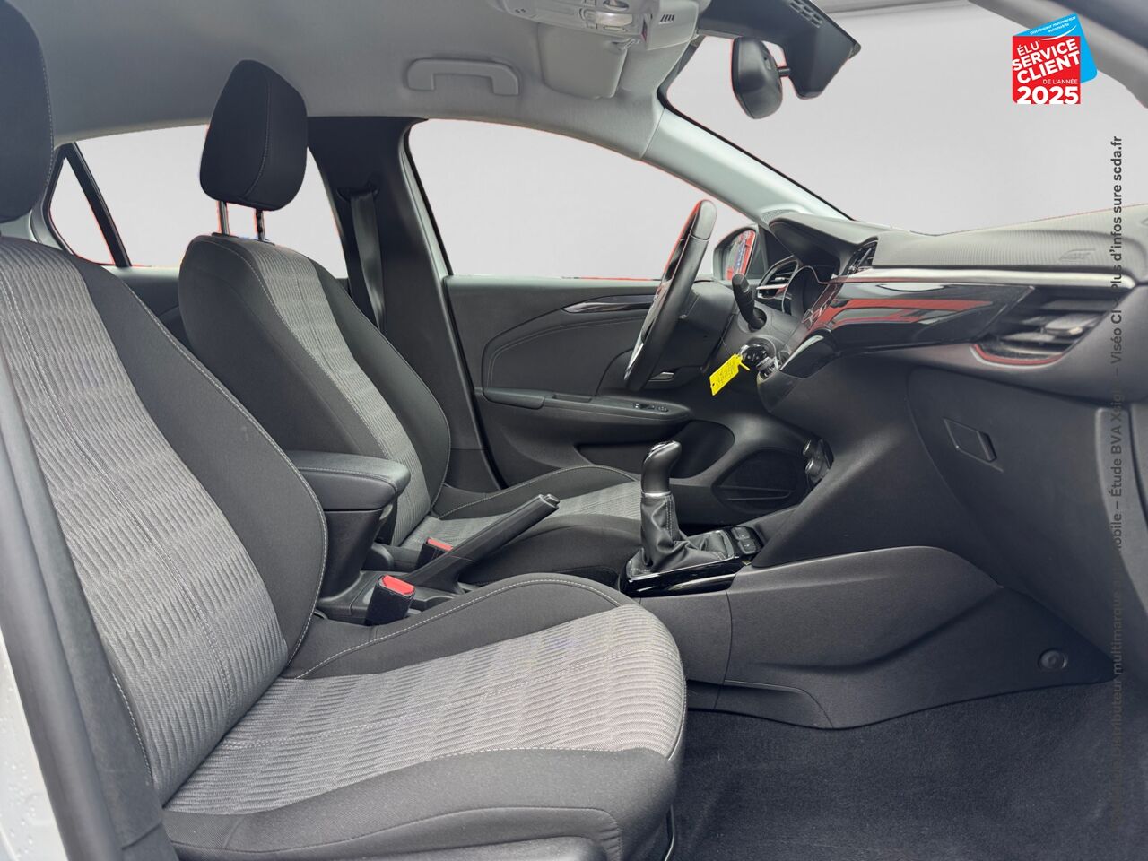 Véhicule d'occasion OPEL CORSA 1.2 75CH ELEGANCE BUSINESS chez Renault Saint-Louis