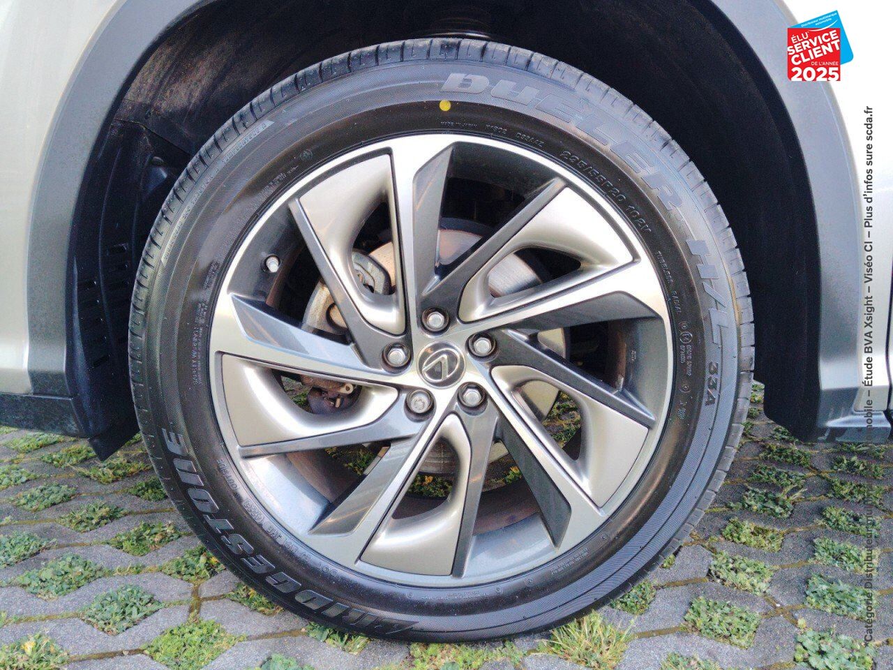 Véhicule d'occasion LEXUS RX 450H 4WD EXECUTIVE TOUVRANT SIEGES CHAUF/VENTIL/CUIR VOLANT CHAUF GPS CAMERA chez Toyota Thionville