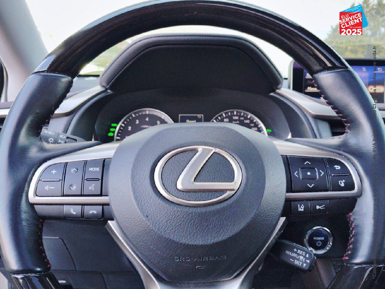 Véhicule d'occasion LEXUS RX 450H 4WD EXECUTIVE TOUVRANT SIEGES CHAUF/VENTIL/CUIR VOLANT CHAUF GPS CAMERA chez Toyota Thionville