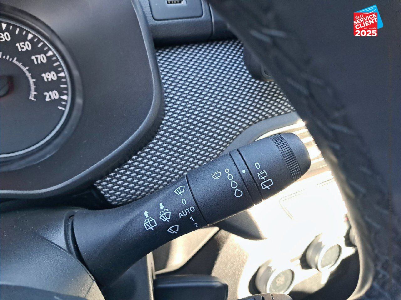 Véhicule d'occasion DACIA SANDERO 1.0 ECO-G 100CH STEPWAY EXPRESSION CAMERA RADAR AV AR chez Renault Colmar