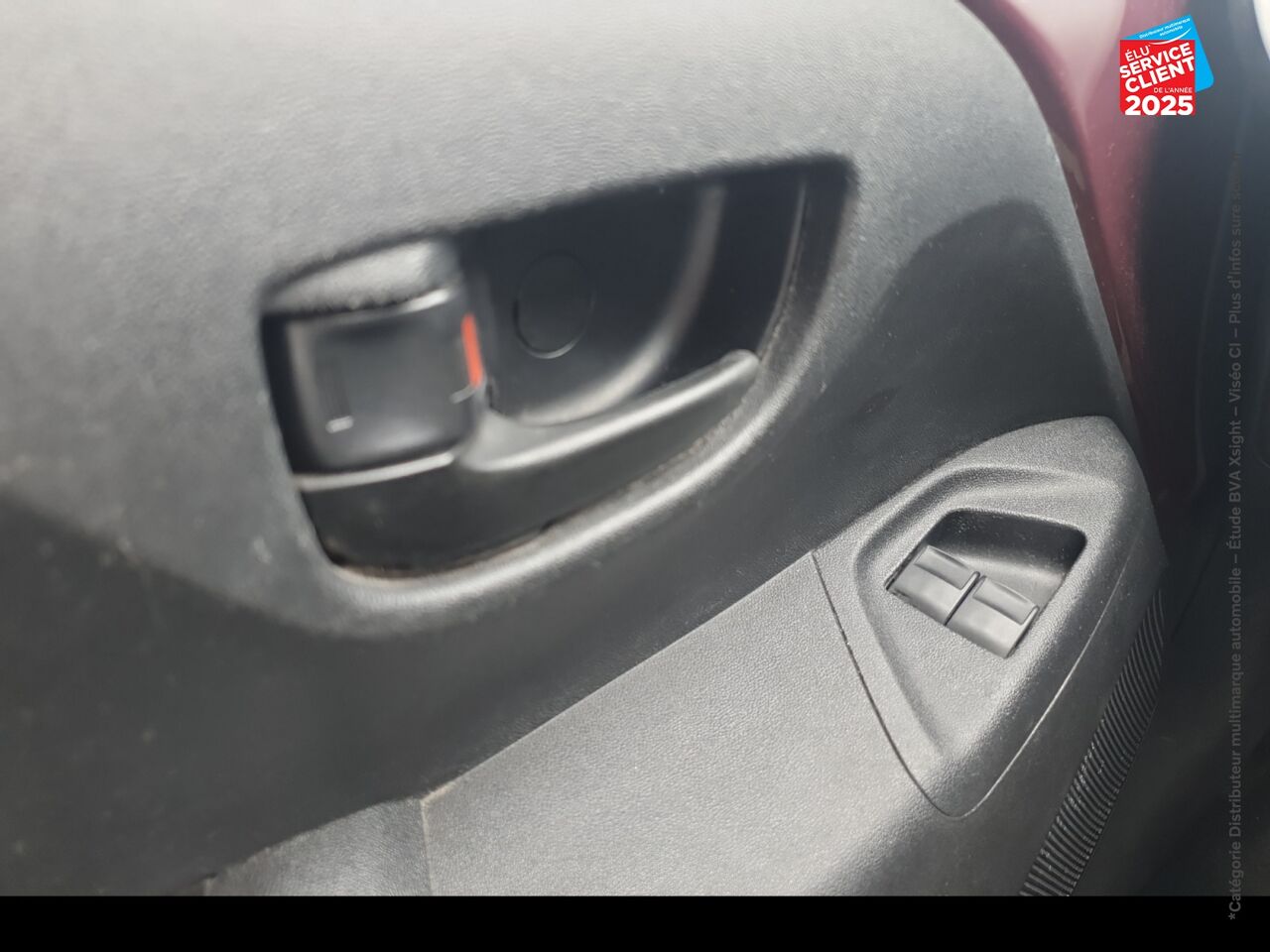 Véhicule d'occasion PEUGEOT 108 1.2 PURETECH STYLE 5P chez Dacia Strasbourg