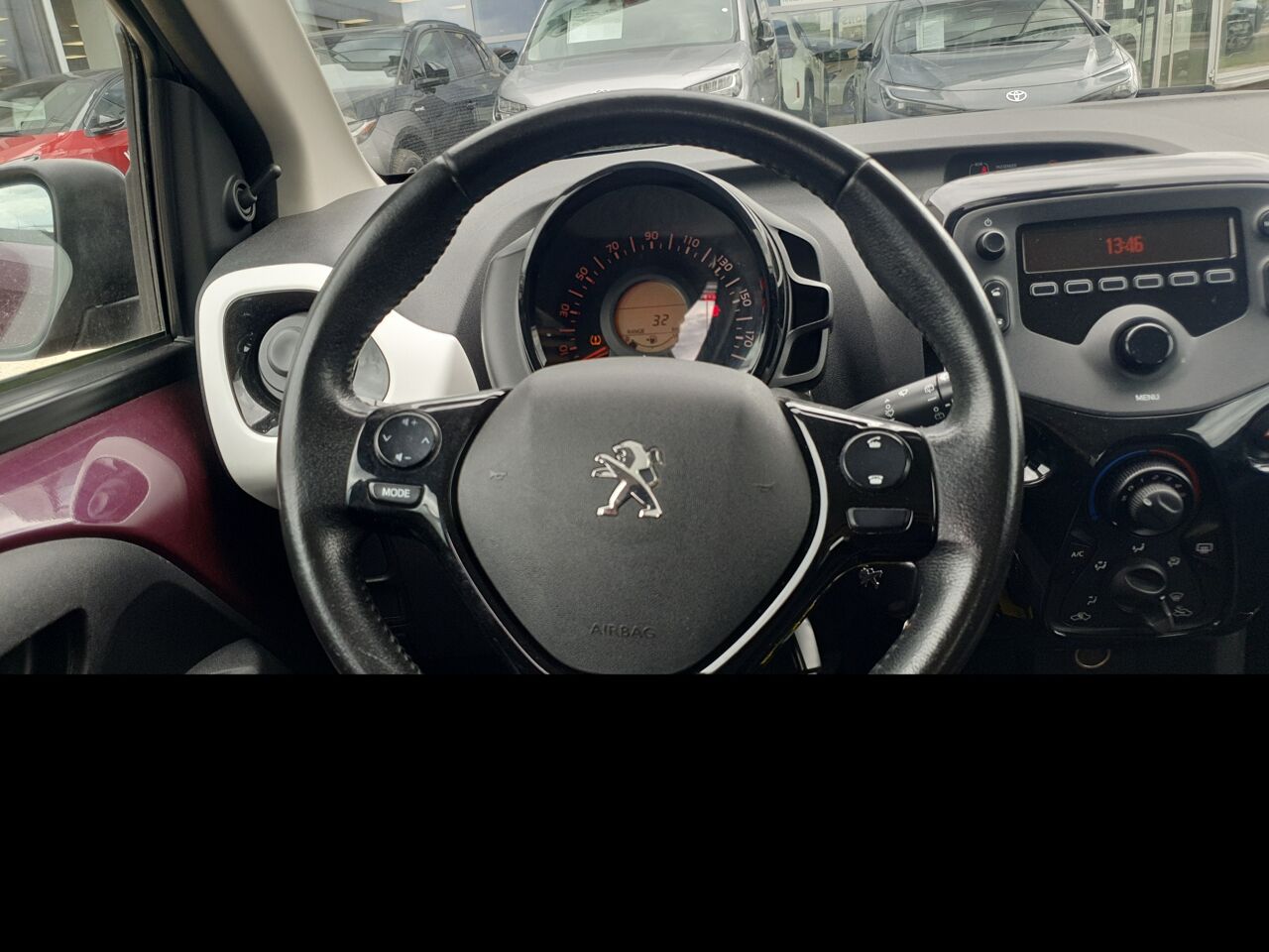 Véhicule d'occasion PEUGEOT 108 1.2 PURETECH STYLE 5P chez Dacia Strasbourg