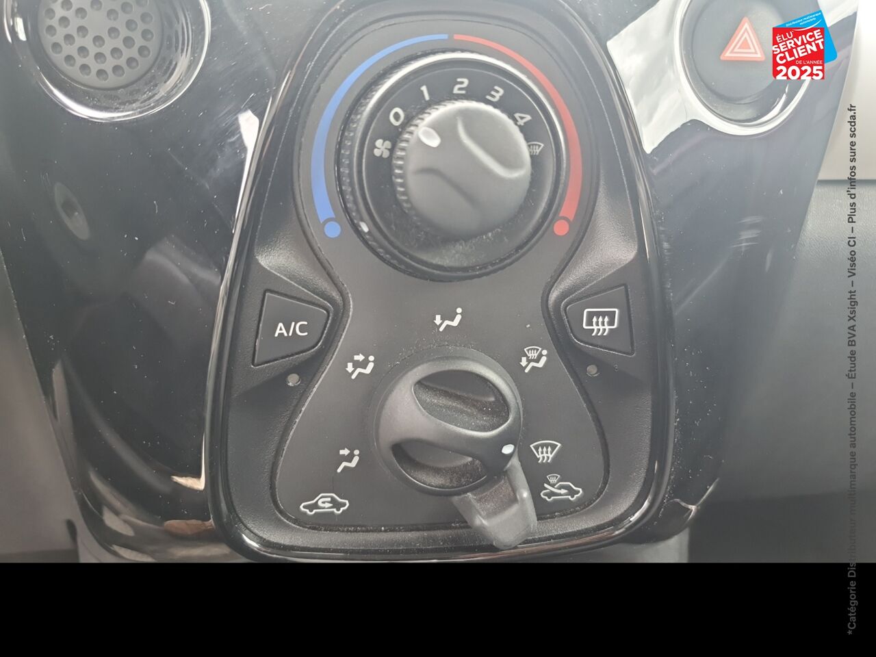 Véhicule d'occasion PEUGEOT 108 1.2 PURETECH STYLE 5P chez Dacia Strasbourg