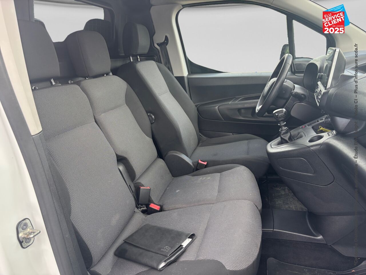 Véhicule d'occasion TOYOTA PROACE CITY MEDIUM 100 D-4D BUSINESS RC22 chez Toyota Thionville