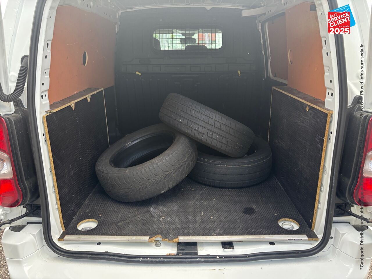Véhicule d'occasion TOYOTA PROACE CITY MEDIUM 100 D-4D BUSINESS RC22 chez Toyota Thionville