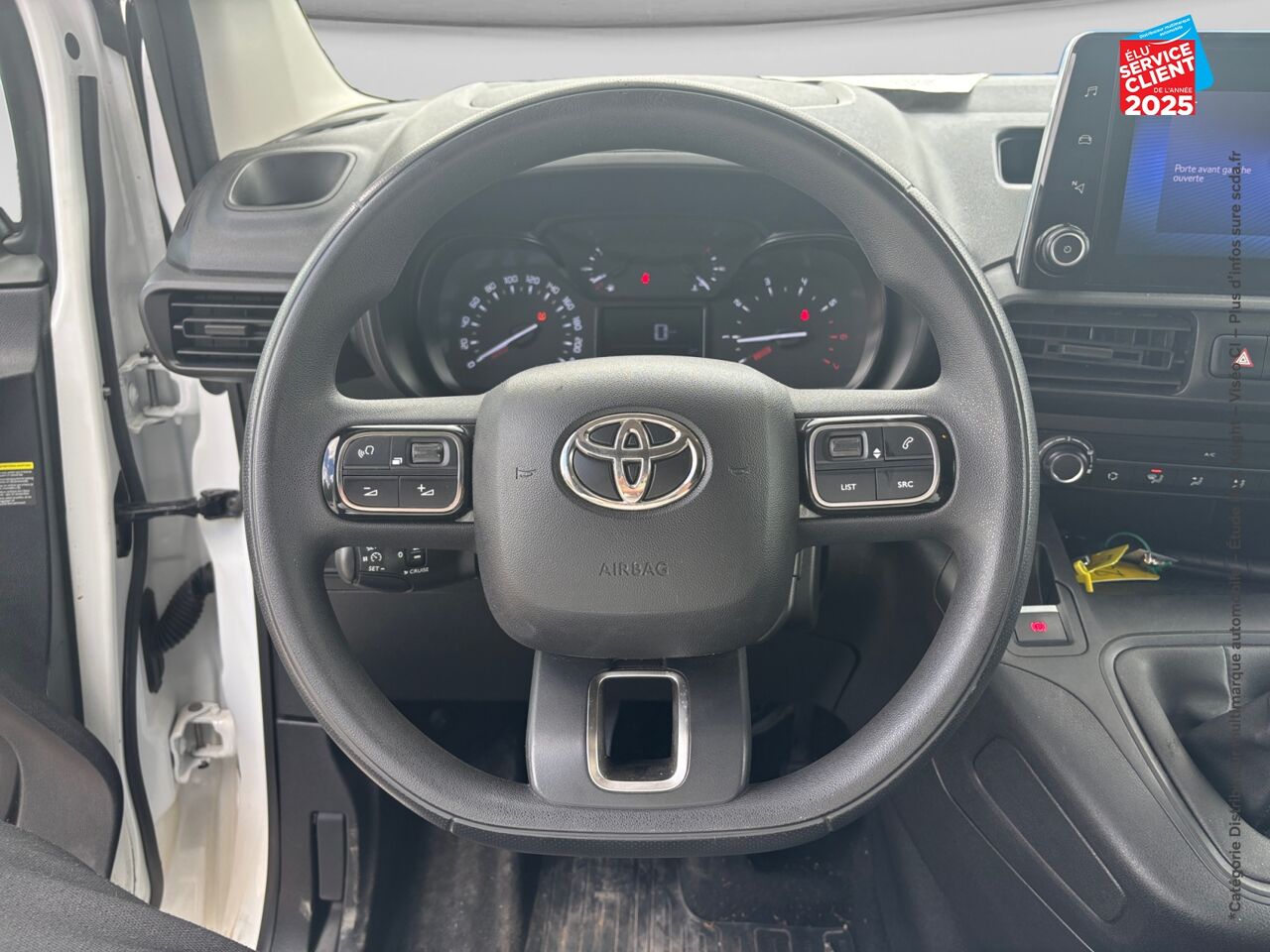 Véhicule d'occasion TOYOTA PROACE CITY MEDIUM 100 D-4D BUSINESS RC22 chez Toyota Thionville