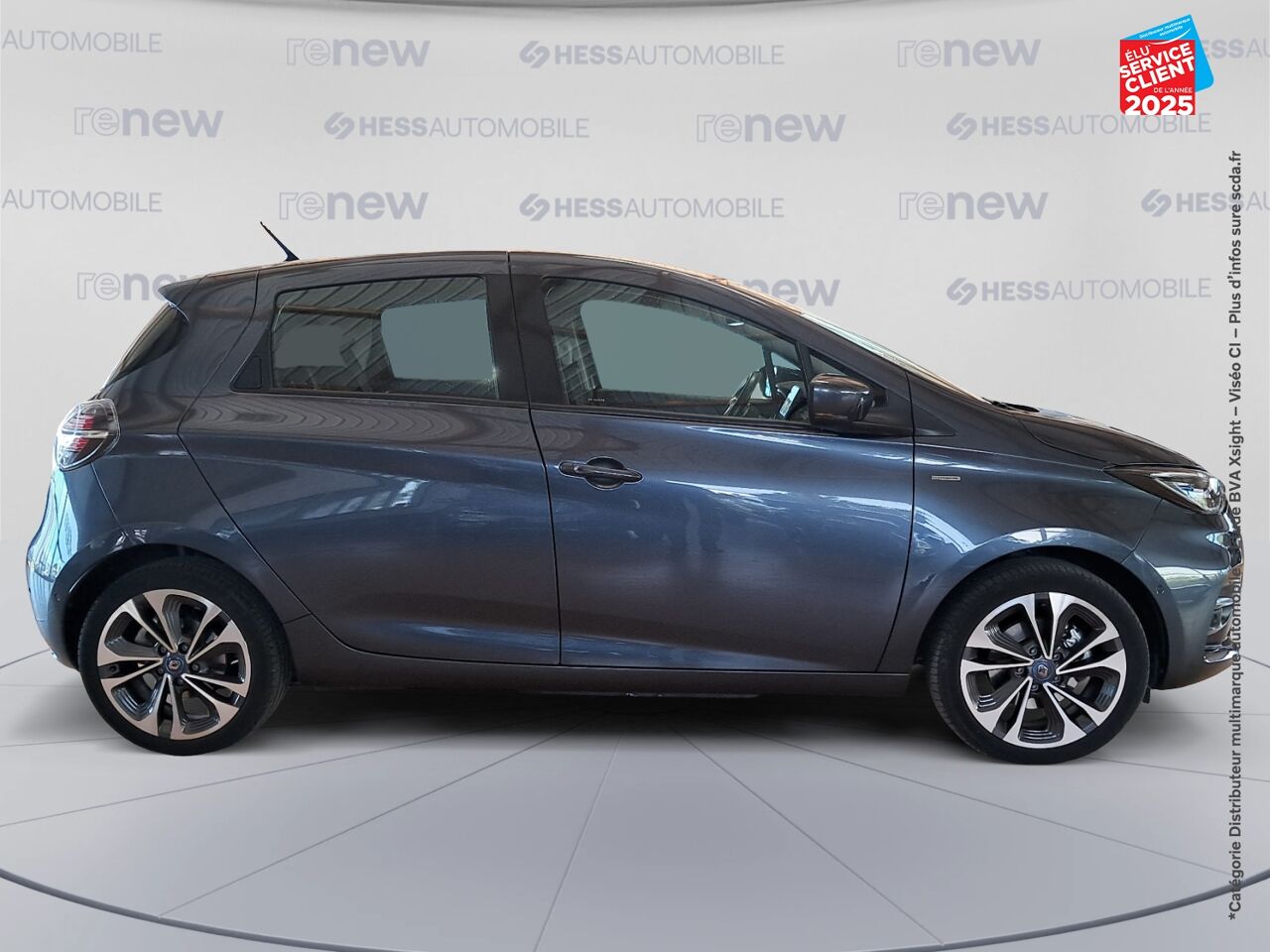 Véhicule d'occasion RENAULT ZOE EDITION ONE CHARGE NORMALE R135 ACHAT INTEGRAL 4CV SIEGES CUIR GPS BOSE chez Renault Saint-Louis