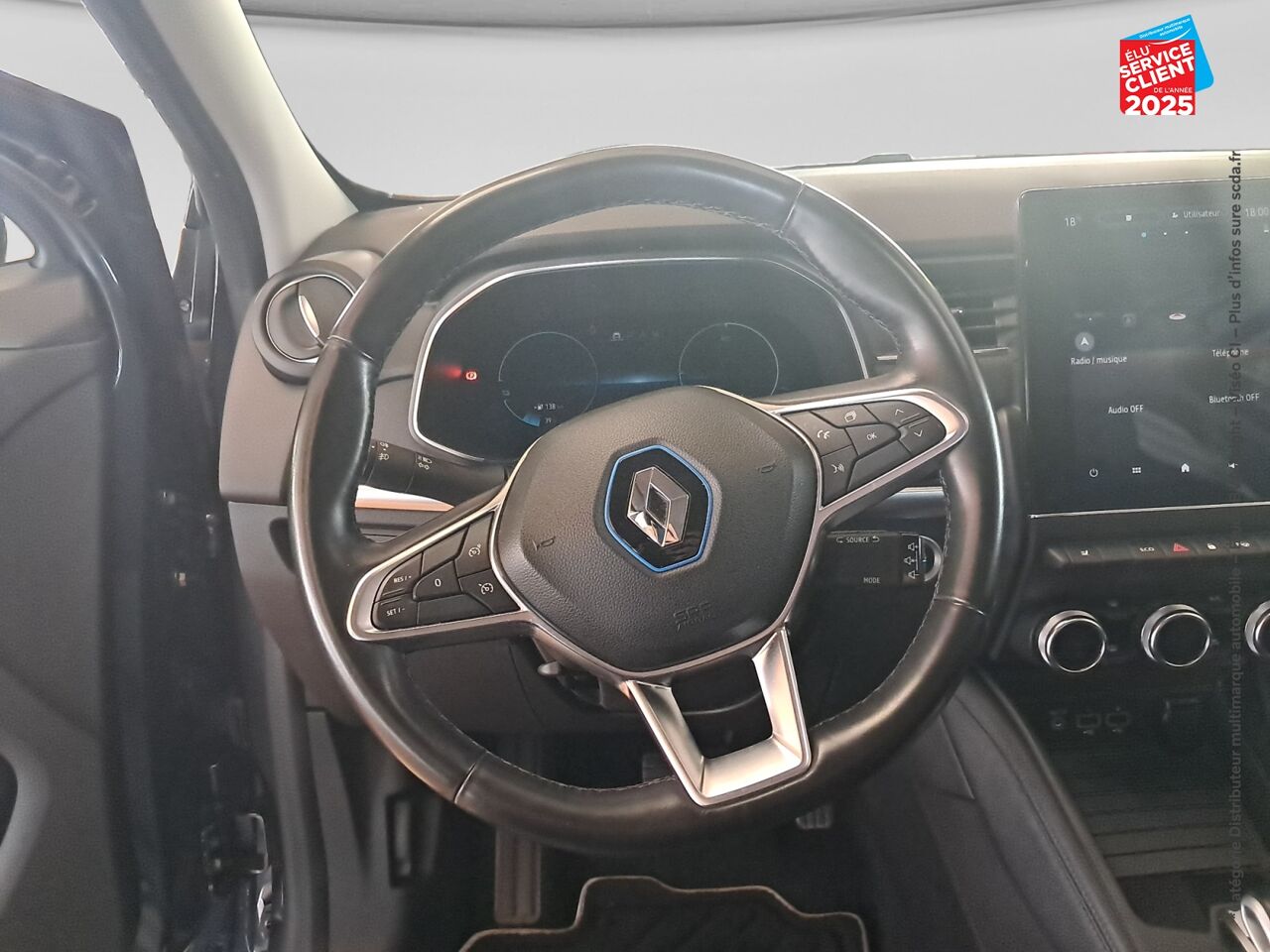 Véhicule d'occasion RENAULT ZOE EDITION ONE CHARGE NORMALE R135 ACHAT INTEGRAL 4CV SIEGES CUIR GPS BOSE chez Renault Saint-Louis