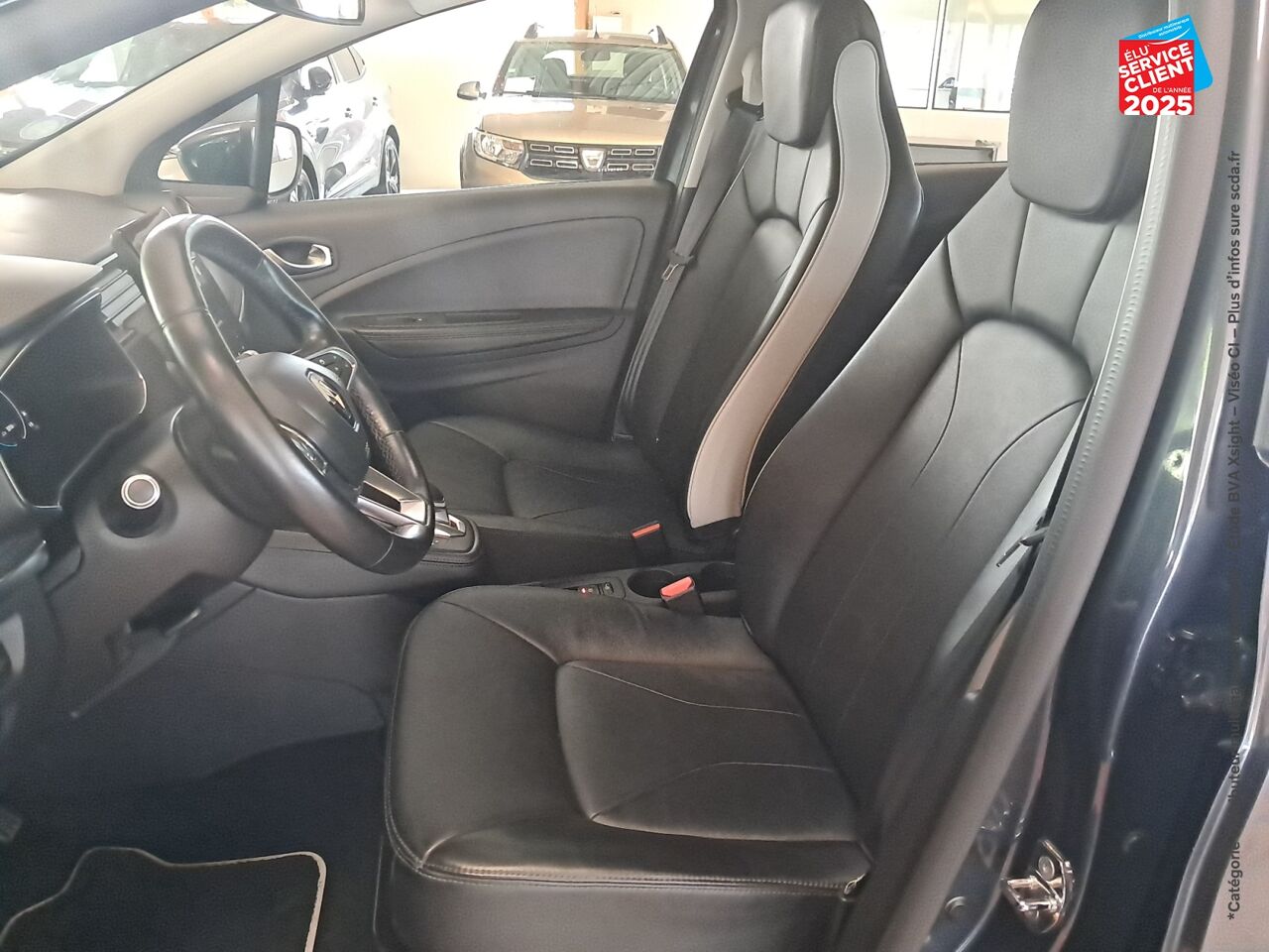 Véhicule d'occasion RENAULT ZOE EDITION ONE CHARGE NORMALE R135 ACHAT INTEGRAL 4CV SIEGES CUIR GPS BOSE chez Renault Saint-Louis