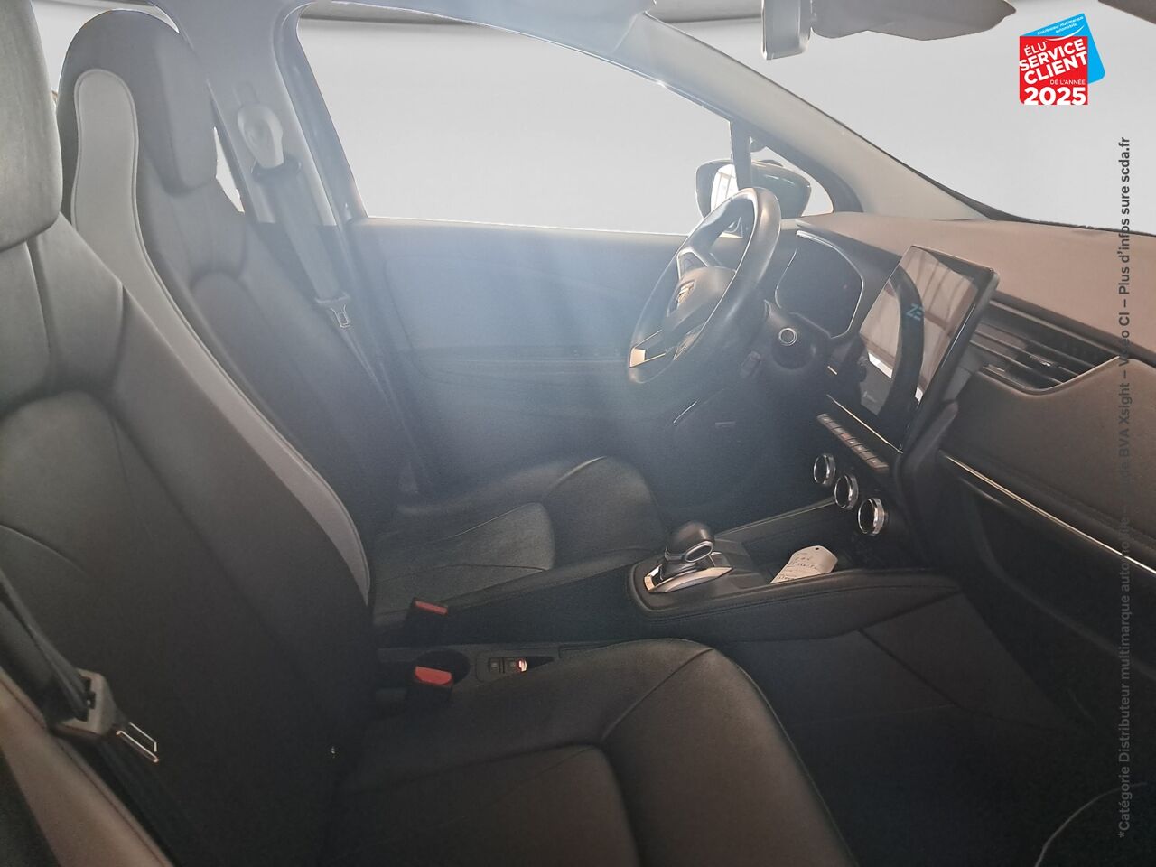 Véhicule d'occasion RENAULT ZOE EDITION ONE CHARGE NORMALE R135 ACHAT INTEGRAL 4CV SIEGES CUIR GPS BOSE chez Renault Saint-Louis