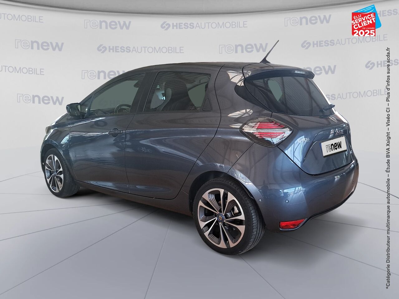 Véhicule d'occasion RENAULT ZOE EDITION ONE CHARGE NORMALE R135 ACHAT INTEGRAL 4CV SIEGES CUIR GPS BOSE chez Renault Saint-Louis
