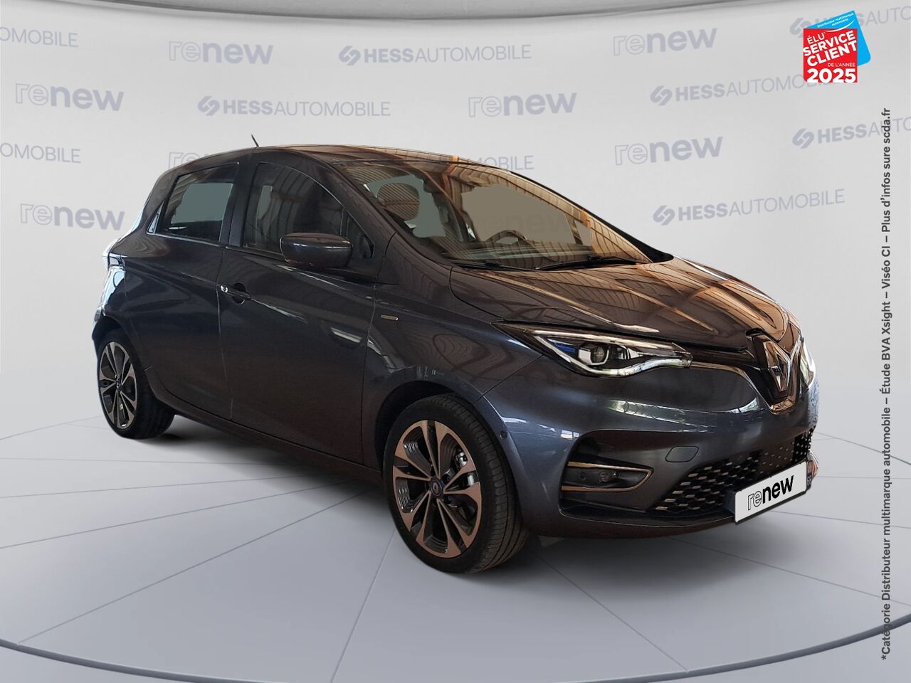 Véhicule d'occasion RENAULT ZOE EDITION ONE CHARGE NORMALE R135 ACHAT INTEGRAL 4CV SIEGES CUIR GPS BOSE chez Renault Saint-Louis