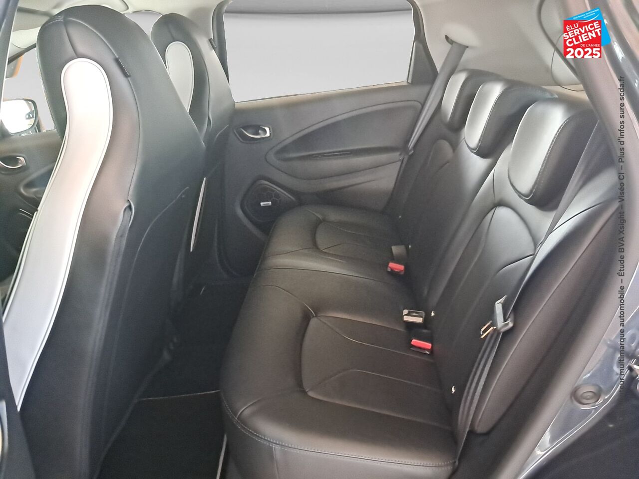 Véhicule d'occasion RENAULT ZOE EDITION ONE CHARGE NORMALE R135 ACHAT INTEGRAL 4CV SIEGES CUIR GPS BOSE chez Renault Saint-Louis