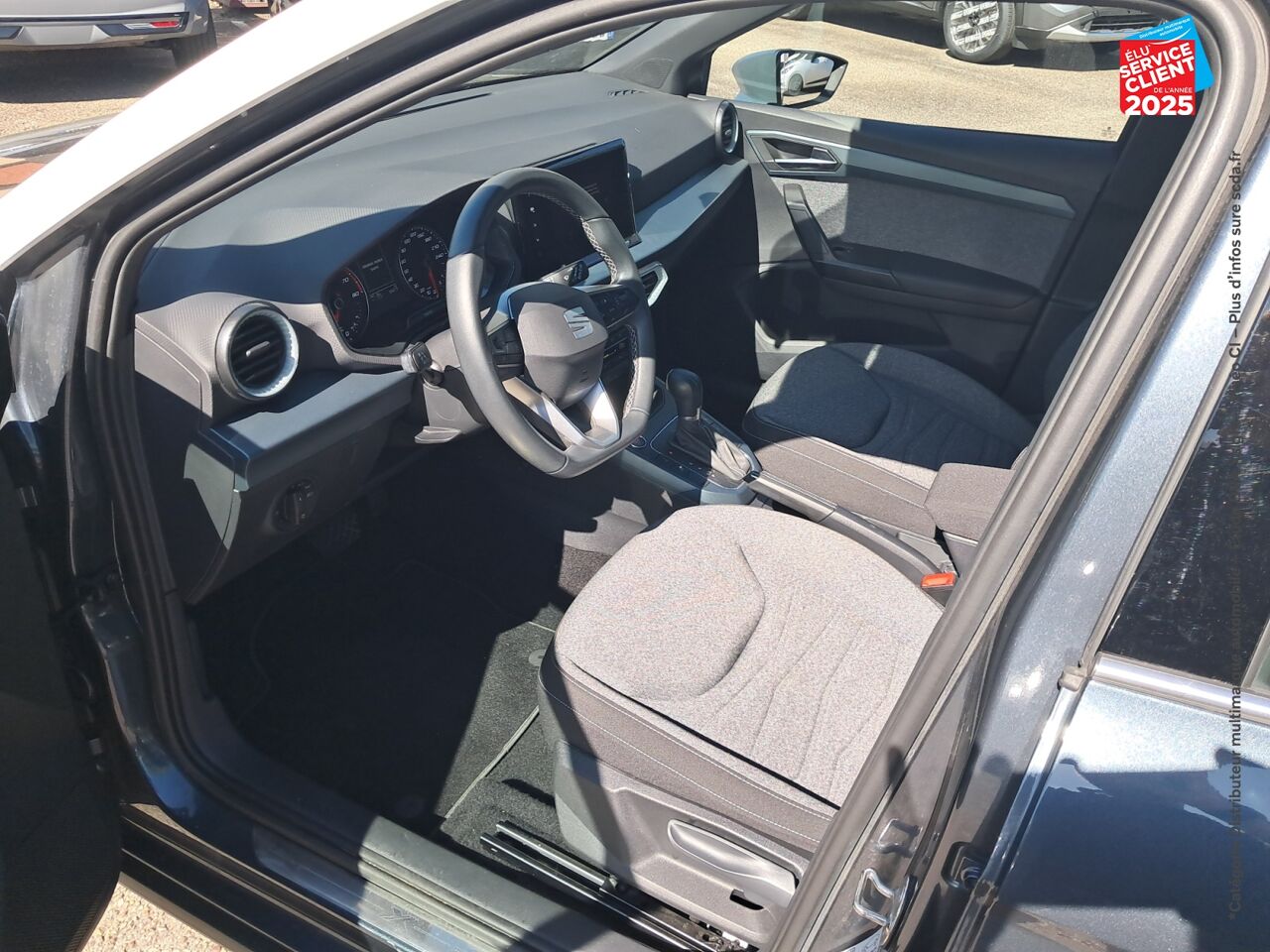 Véhicule d'occasion SEAT ARONA 1.0 TSI 110CH XPERIENCE DSG7 CAMERA chez Hyundai Reims