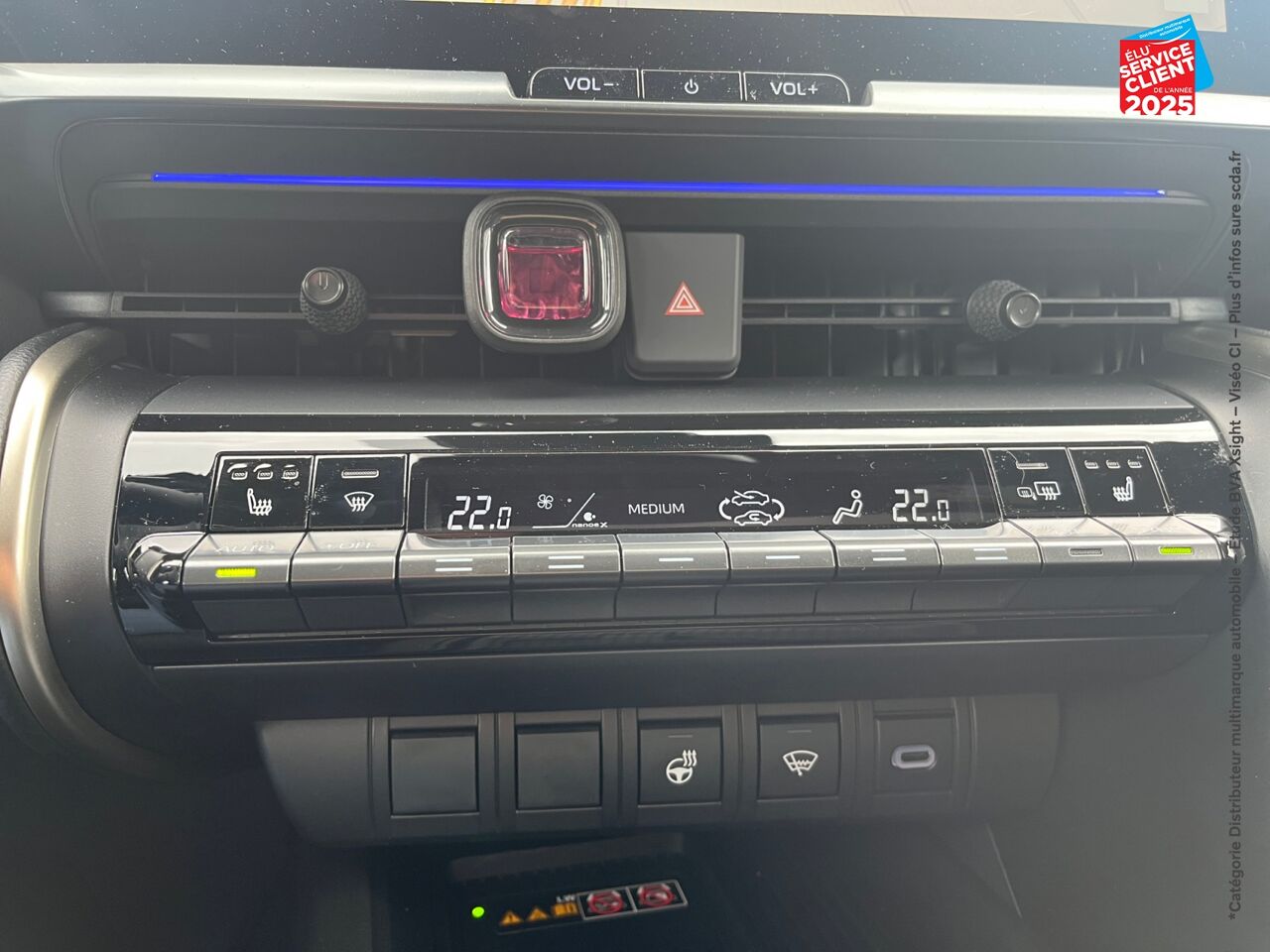 Véhicule d'occasion TOYOTA C-HR 2.0 HYBRIDE RECHARGEABLE 225CH COLLECTION NG23 chez Nissan Strasbourg