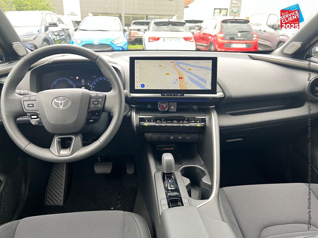 Véhicule d'occasion TOYOTA C-HR 2.0 HYBRIDE RECHARGEABLE 225CH COLLECTION NG23 chez Nissan Strasbourg