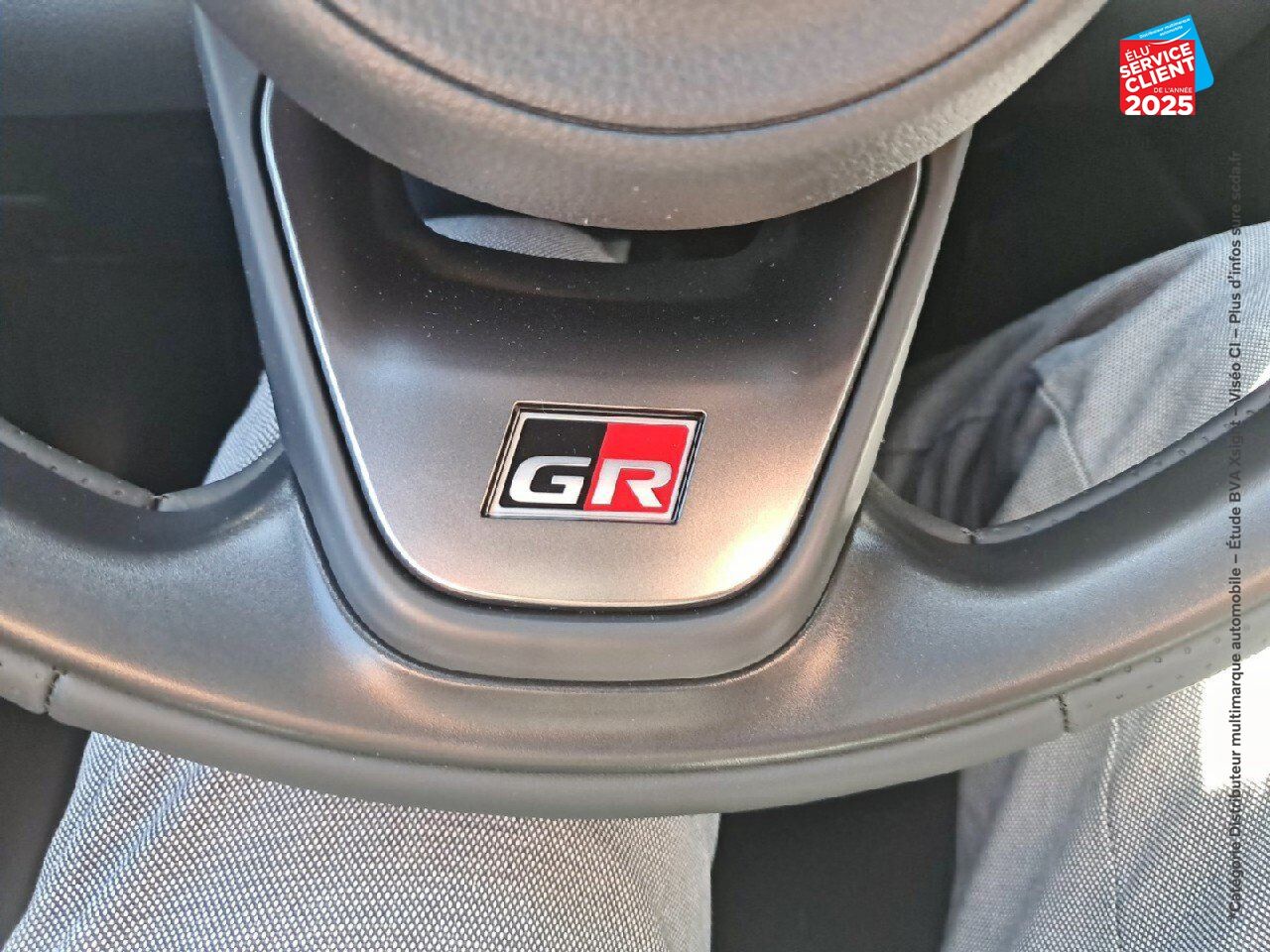 Véhicule d'occasion TOYOTA YARIS 130H GR SPORT 5P MY25 chez Toyota Verdun