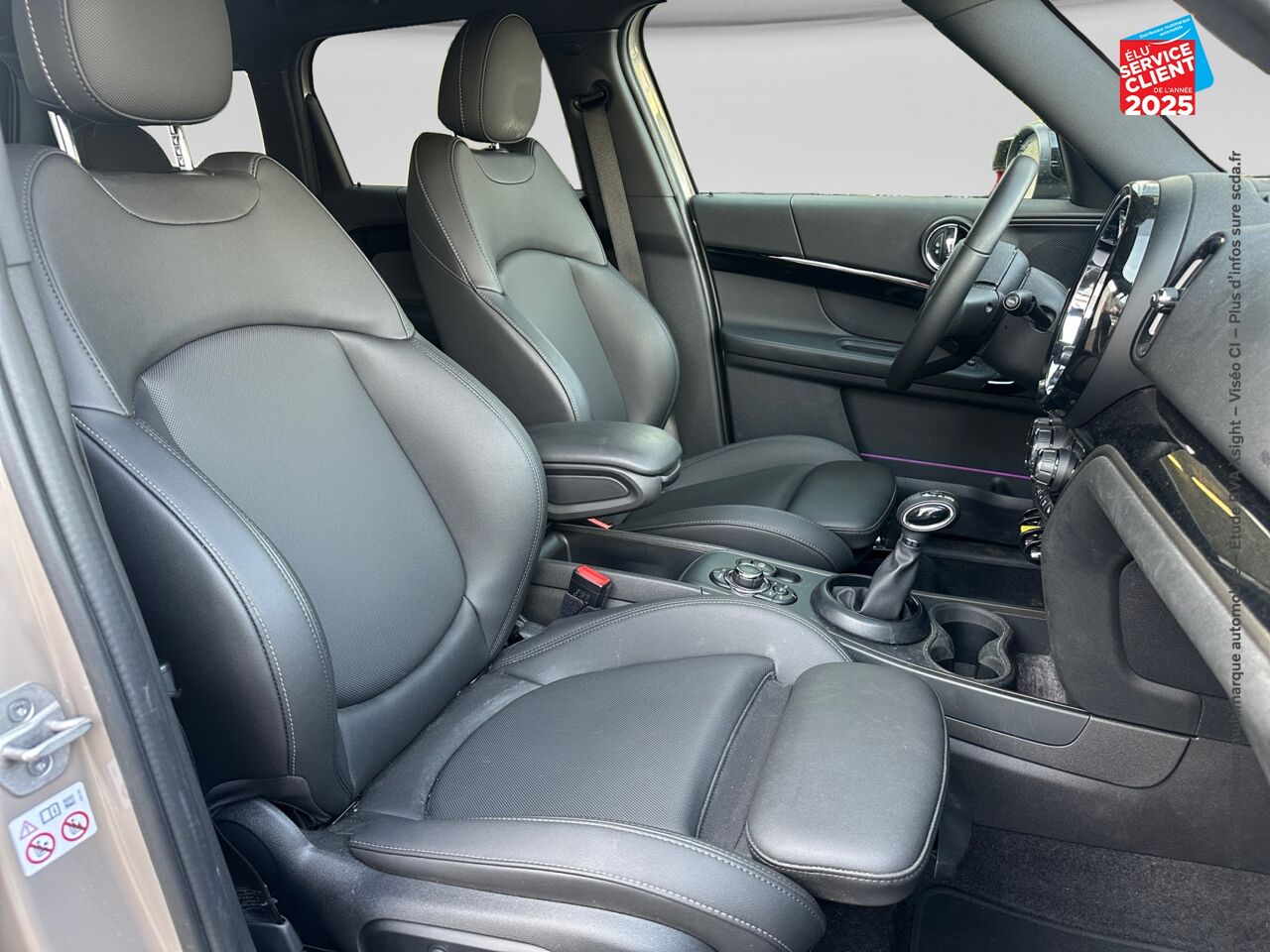 Véhicule d'occasion MINI COUNTRYMAN COOPER SE 125CH + 95CH EDITION PREMIUM ALL4 BVA6 SIEGE CHAUF GPS HUD chez Volvo Epernay