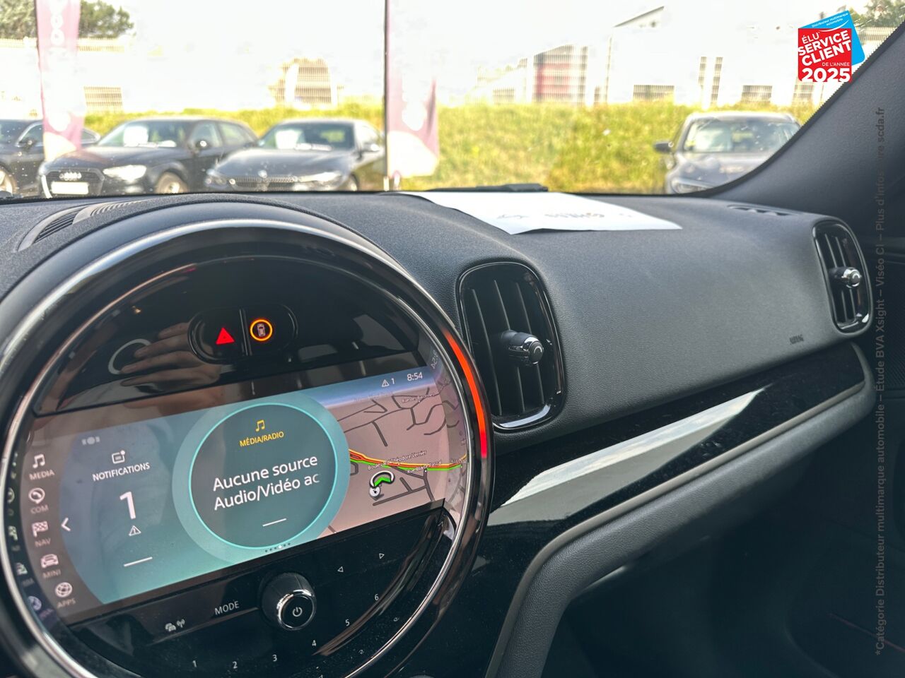 Véhicule d'occasion MINI COUNTRYMAN COOPER SE 125CH + 95CH EDITION PREMIUM ALL4 BVA6 SIEGE CHAUF GPS HUD chez Volvo Epernay