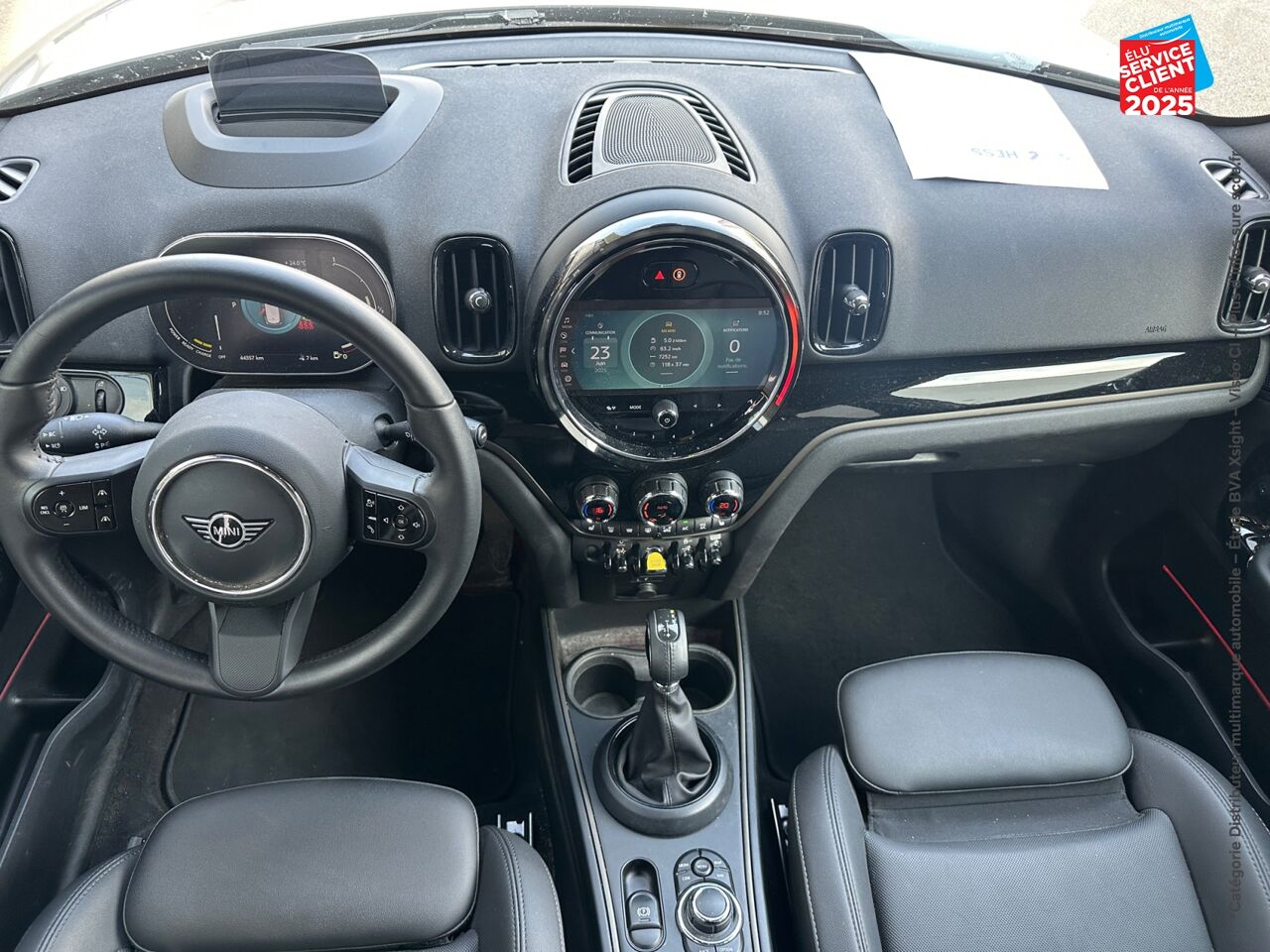 Véhicule d'occasion MINI COUNTRYMAN COOPER SE 125CH + 95CH EDITION PREMIUM ALL4 BVA6 SIEGE CHAUF GPS HUD chez Volvo Epernay