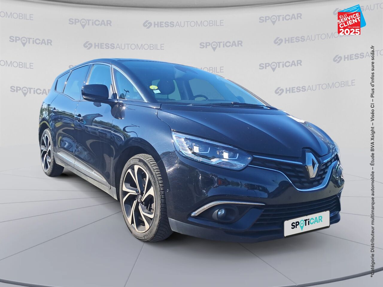 Véhicule d'occasion RENAULT GRAND SCENIC 1.7 BLUE DCI 120CH INTENS EDC chez Renault Saint-Louis