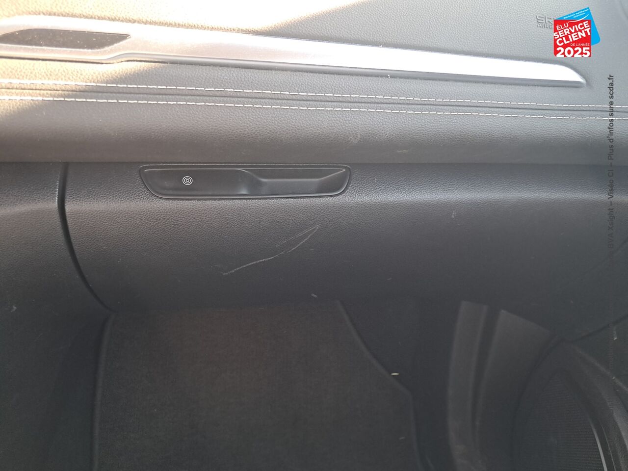 Véhicule d'occasion RENAULT GRAND SCENIC 1.7 BLUE DCI 120CH INTENS EDC chez Renault Saint-Louis