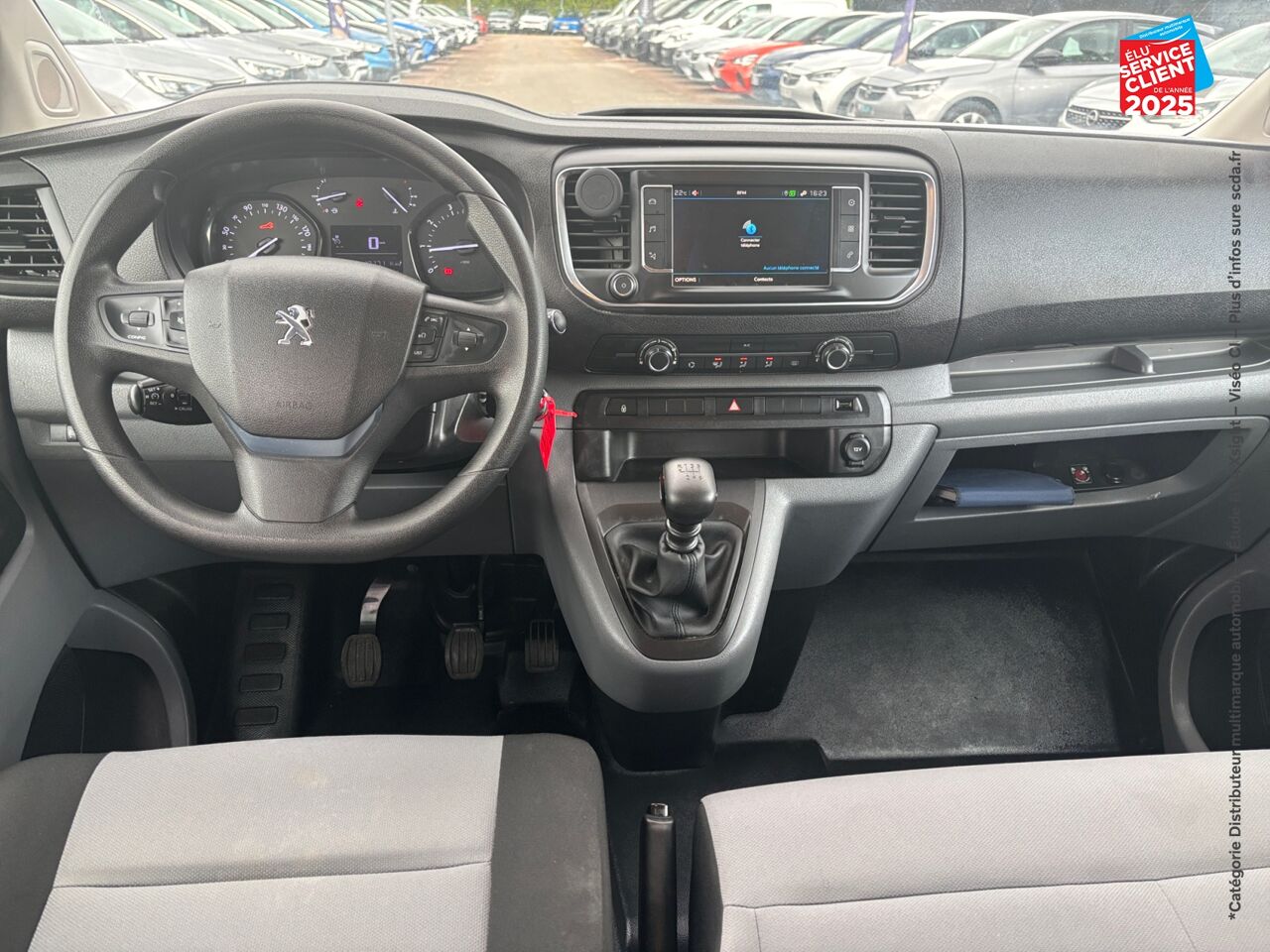 Véhicule d'occasion PEUGEOT EXPERT FG STANDARD 1.5 BLUEHDI 120CH S/S CABINE APPROFONDIE REPLIABLE PRO GPS CARPLAY chez Renault Saint-Louis