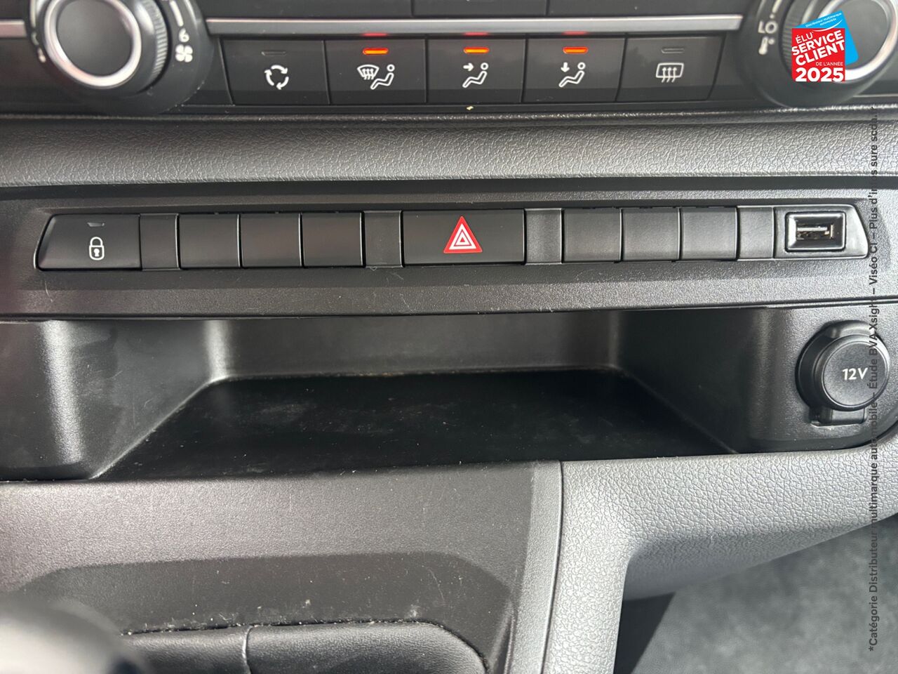 Véhicule d'occasion PEUGEOT EXPERT FG STANDARD 1.5 BLUEHDI 120CH S/S CABINE APPROFONDIE REPLIABLE PRO GPS CARPLAY chez Renault Saint-Louis