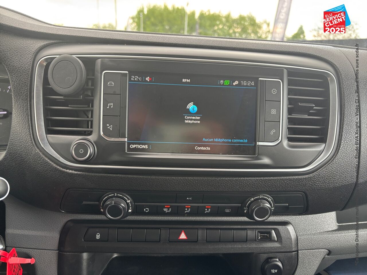 Véhicule d'occasion PEUGEOT EXPERT FG STANDARD 1.5 BLUEHDI 120CH S/S CABINE APPROFONDIE REPLIABLE PRO GPS CARPLAY chez Renault Saint-Louis