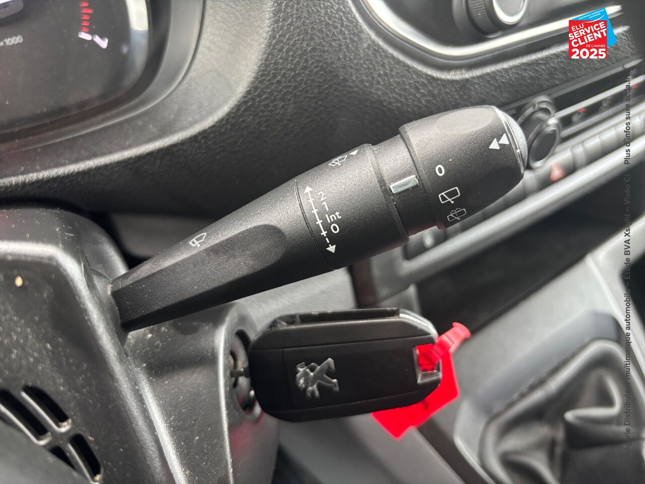 Véhicule d'occasion PEUGEOT EXPERT FG STANDARD 1.5 BLUEHDI 120CH S/S CABINE APPROFONDIE REPLIABLE PRO GPS CARPLAY chez Renault Saint-Louis