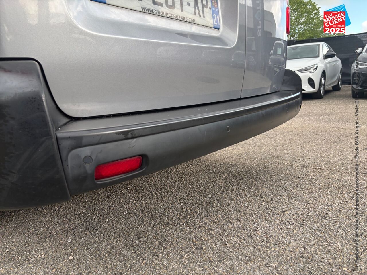 Véhicule d'occasion PEUGEOT EXPERT FG STANDARD 1.5 BLUEHDI 120CH S/S CABINE APPROFONDIE REPLIABLE PRO GPS CARPLAY chez Renault Saint-Louis