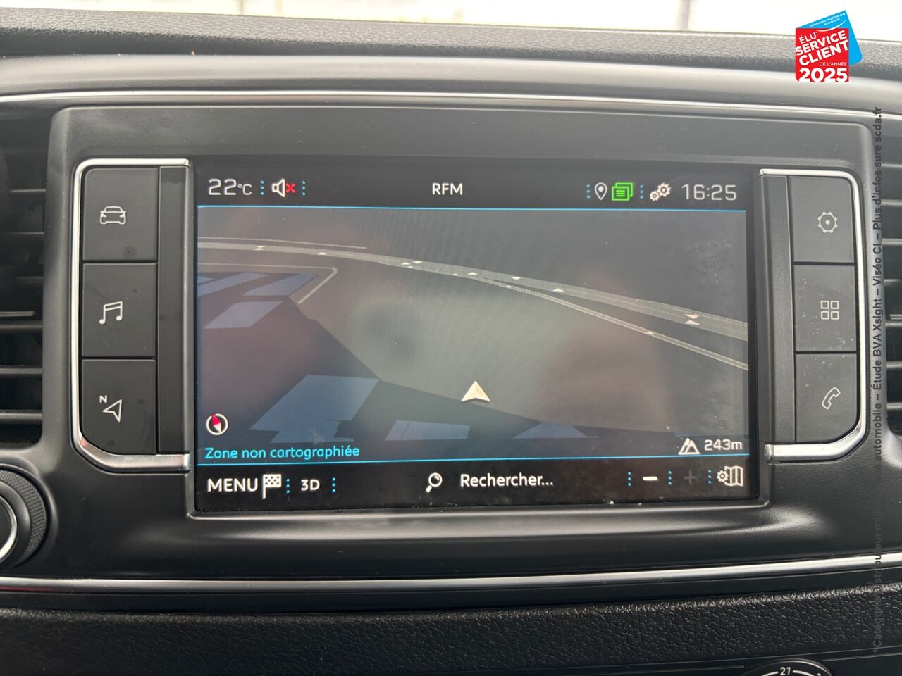 Véhicule d'occasion PEUGEOT EXPERT FG STANDARD 1.5 BLUEHDI 120CH S/S CABINE APPROFONDIE REPLIABLE PRO GPS CARPLAY chez Renault Saint-Louis