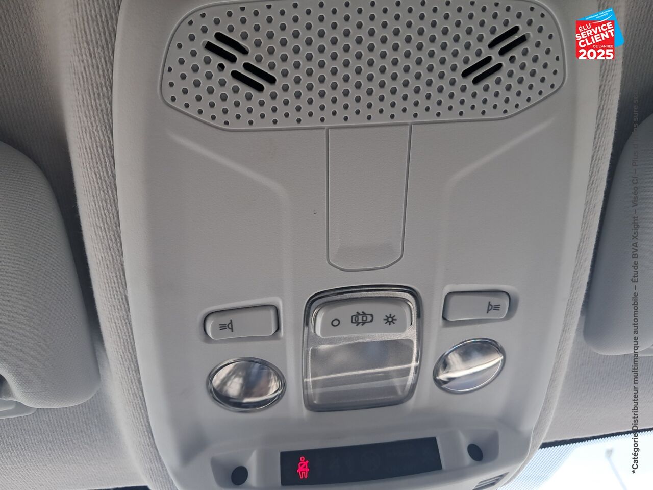 Véhicule d'occasion OPEL CORSA 1.2 75CH EDITION CAMERA CARPLAY chez Toyota Verdun