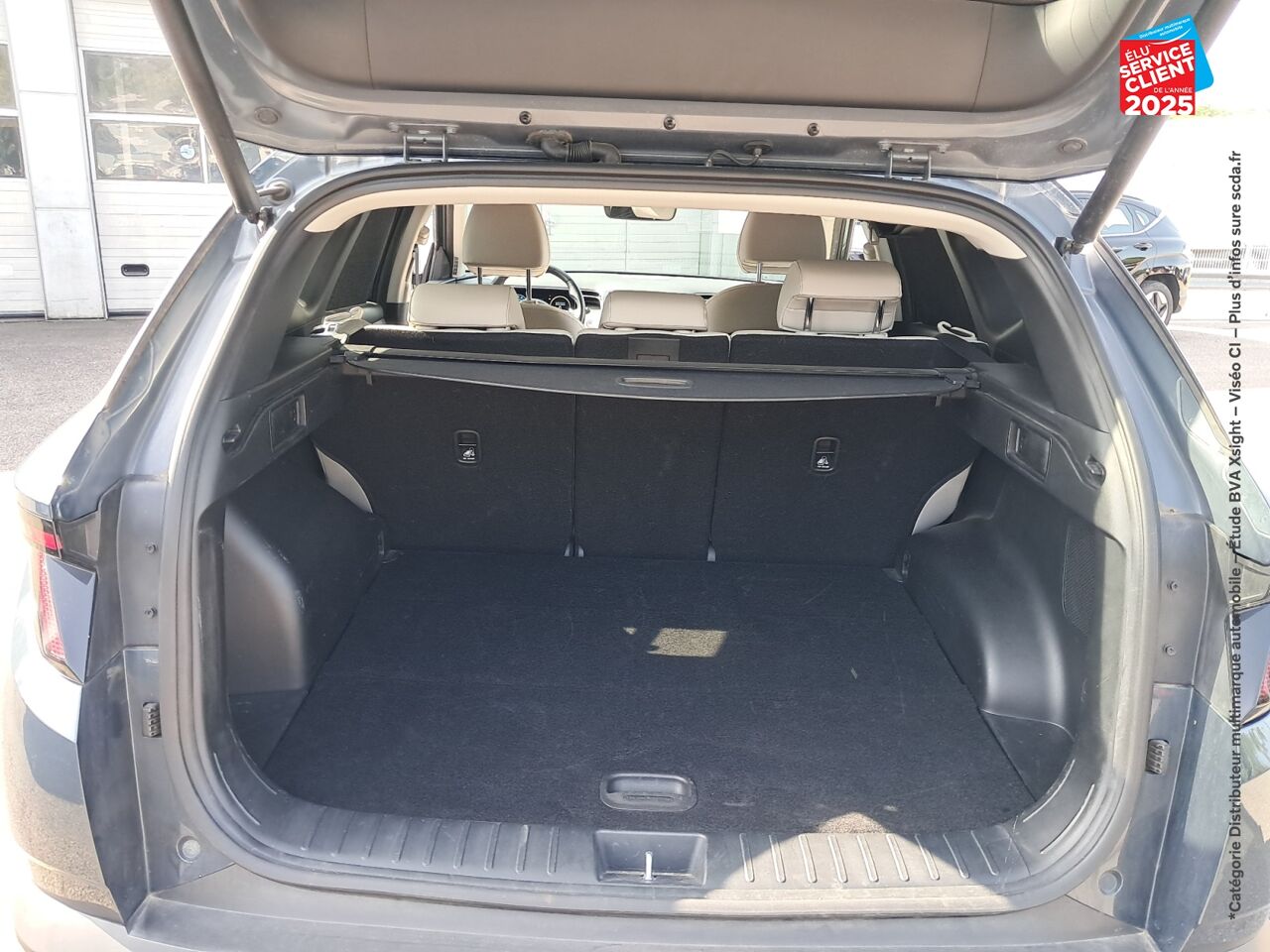 Véhicule d'occasion HYUNDAI TUCSON 1.6 T-GDI 230 CH HYBRID EXECUTIVE TOUVRANT SIEGE CHAUF VENTIL VOLANT CHAUF CAMERA GPS chez Hyundai Epernay