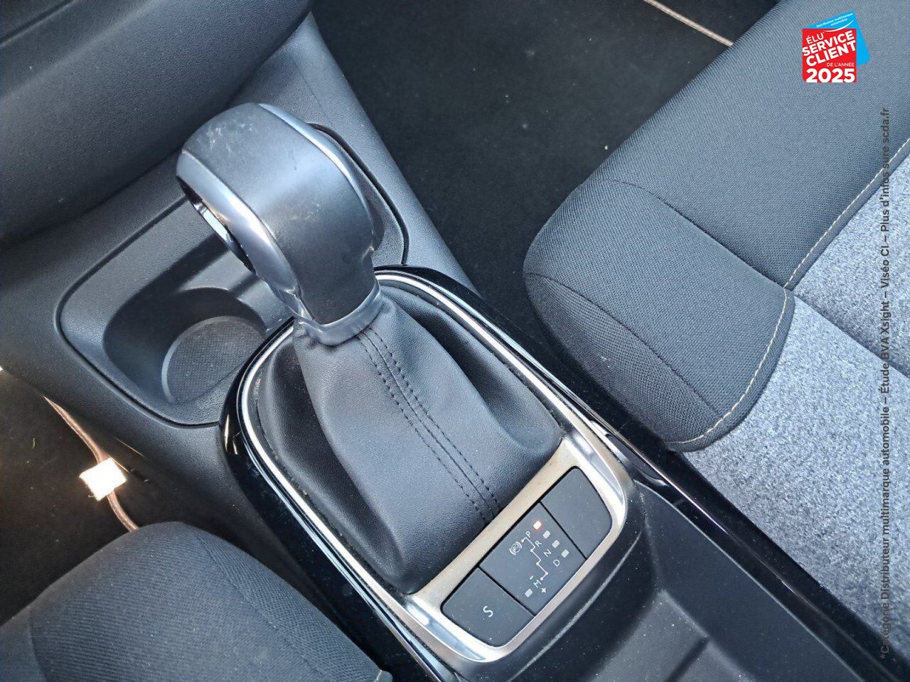 Véhicule d'occasion CITROEN C4 CACTUS PURETECH 110CH SS ORIGINS EAT6 E6.D-TEMP chez Hyundai Epernay