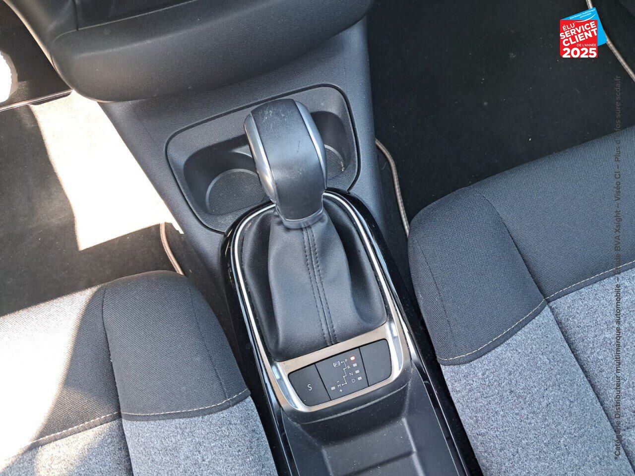 Véhicule d'occasion CITROEN C4 CACTUS PURETECH 110CH SS ORIGINS EAT6 E6.D-TEMP chez Hyundai Epernay