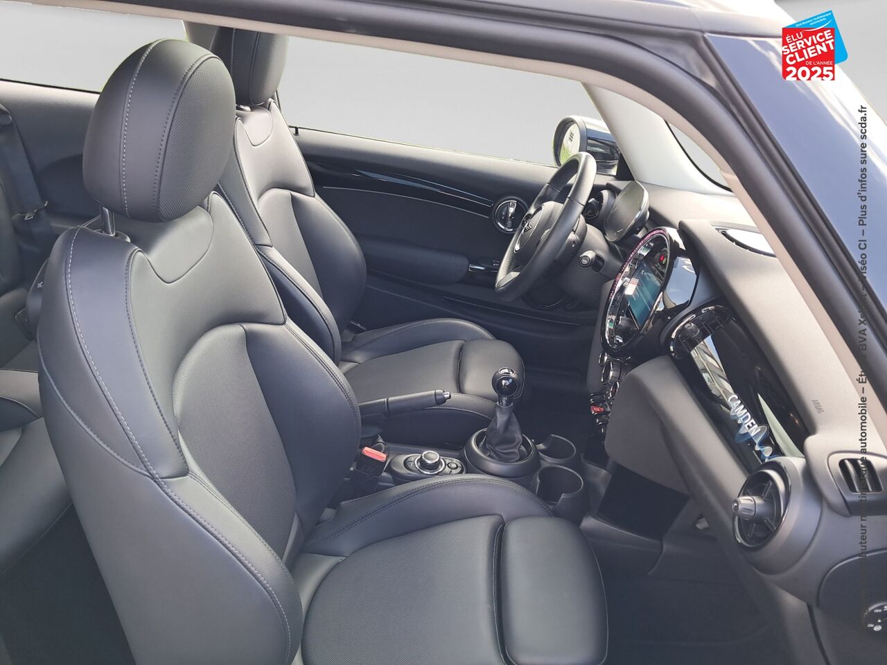 Véhicule d'occasion MINI MINI COOPER 136CH EDITION CAMDEN TOUVRANT SIEGES CUIR GPS RADAR AR CARPLAY chez Renault Colmar