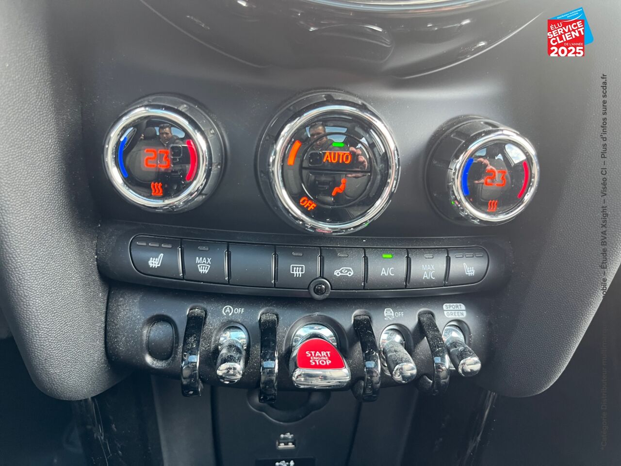 Véhicule d'occasion MINI MINI 5 PORTES COOPER 136CH EDITION CAMDEN BVA7 chez MINI Colmar
