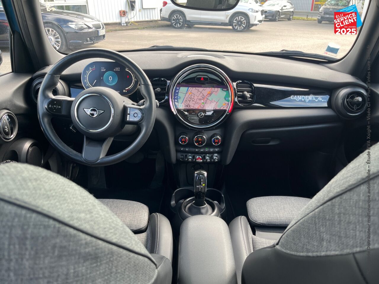 Véhicule d'occasion MINI MINI 5 PORTES COOPER 136CH EDITION CAMDEN BVA7 chez MINI Colmar