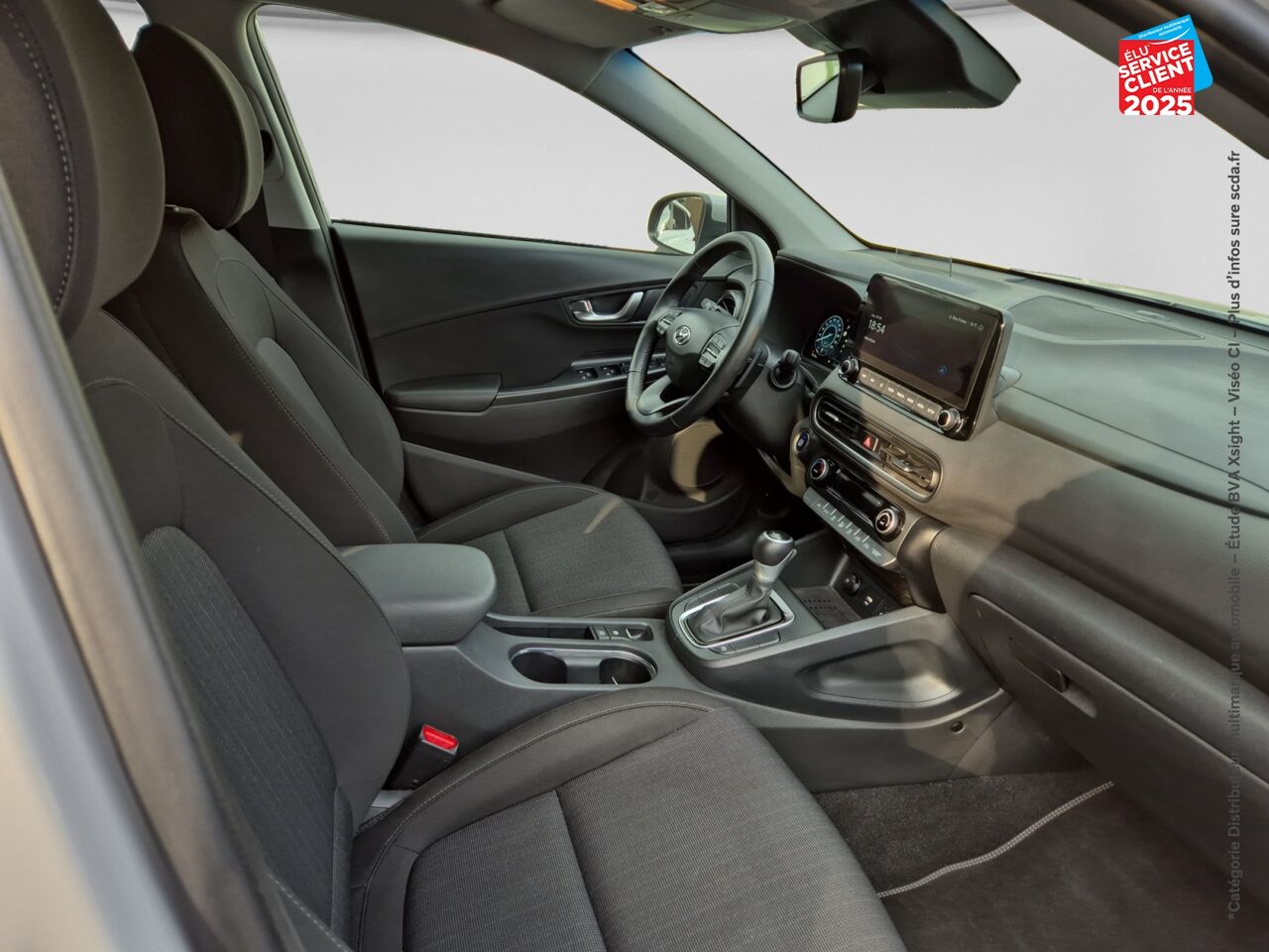 Véhicule d'occasion HYUNDAI KONA 1.6 GDI 141CH HYBRID CREATIVE DCT-6 chez Hyundai Epernay