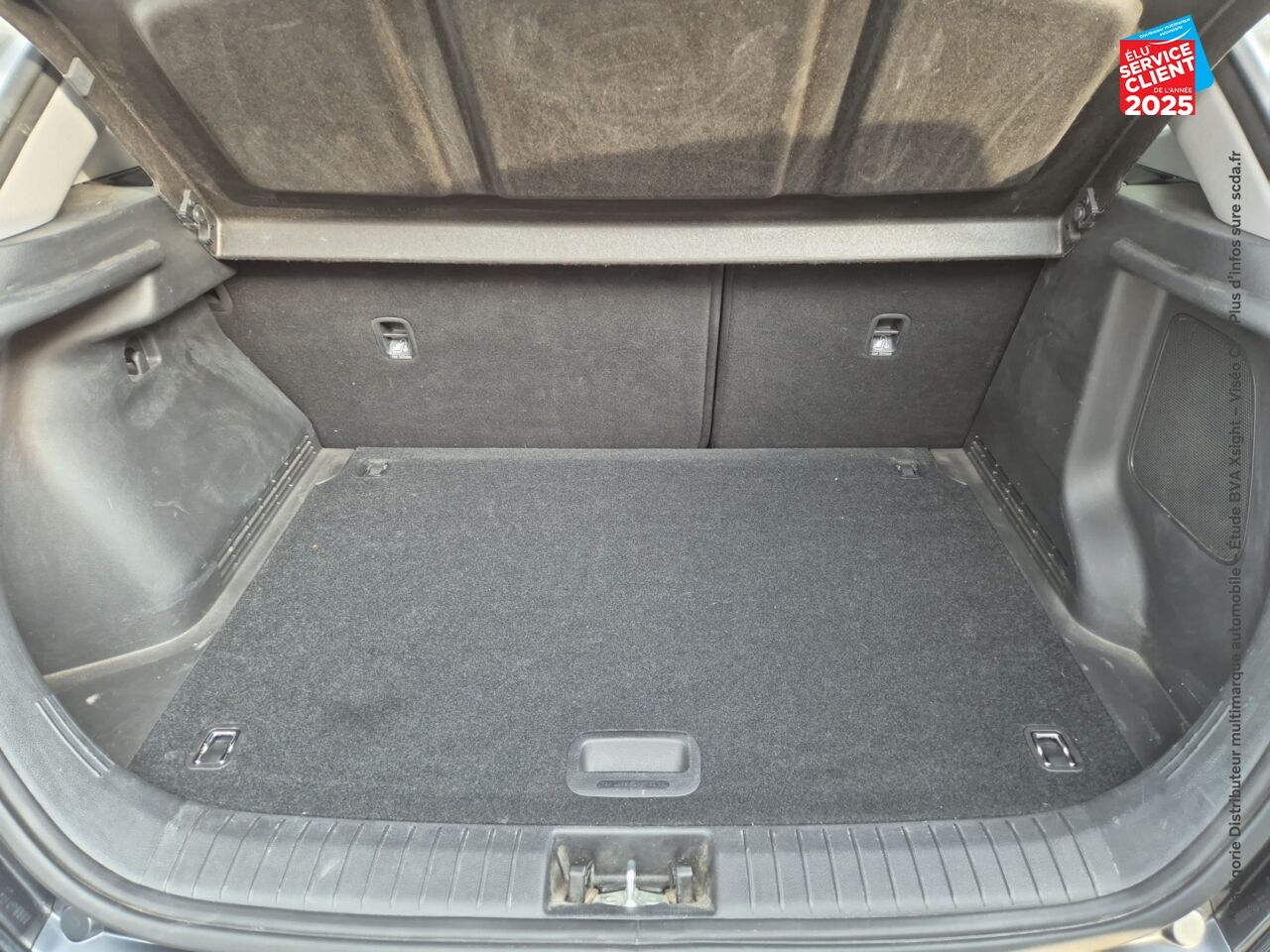 Véhicule d'occasion HYUNDAI KONA 1.6 GDI 141CH HYBRID CREATIVE DCT-6 chez Hyundai Epernay
