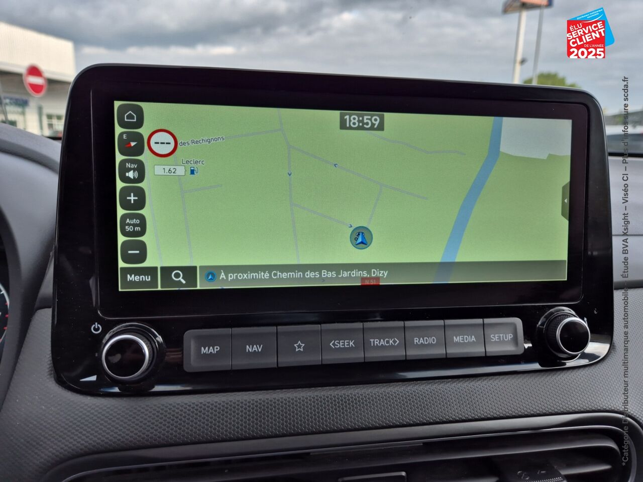Véhicule d'occasion HYUNDAI KONA 1.6 GDI 141CH HYBRID CREATIVE DCT-6 chez Hyundai Epernay