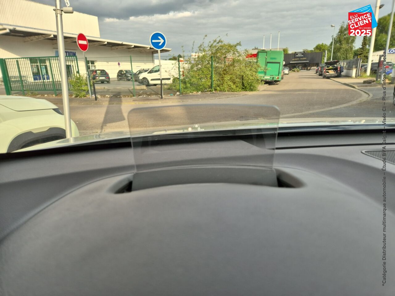 Véhicule d'occasion HYUNDAI KONA 1.6 GDI 141CH HYBRID CREATIVE DCT-6 chez Hyundai Epernay