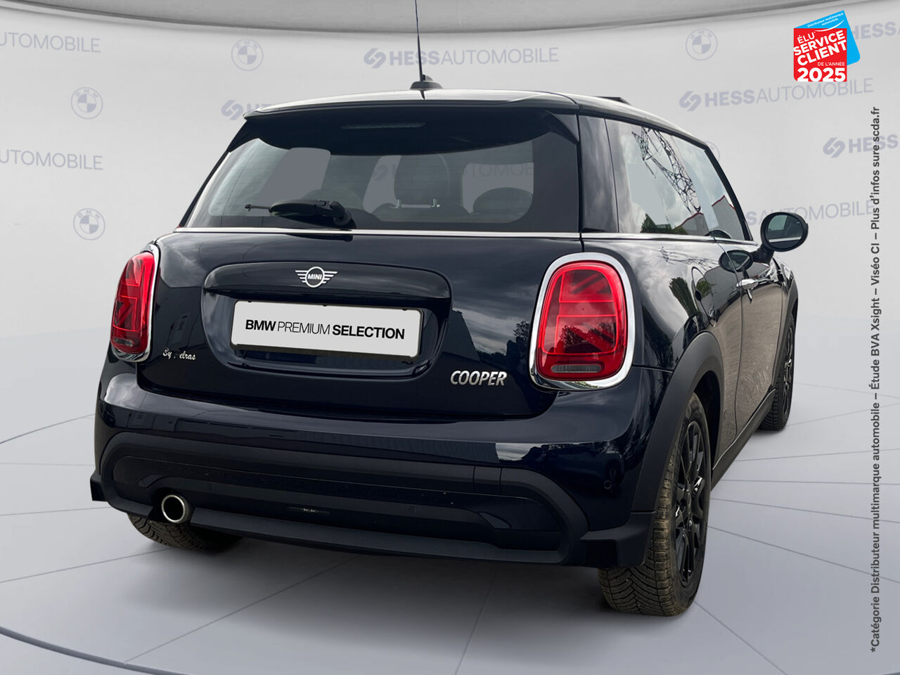 Véhicule d'occasion MINI MINI COOPER 136CH EDITION CAMDEN BVA7 TOUVRANT SIEGES CHAUF/CUIR GPS RADAR AV/AR HUD chez BMW Pontarlier