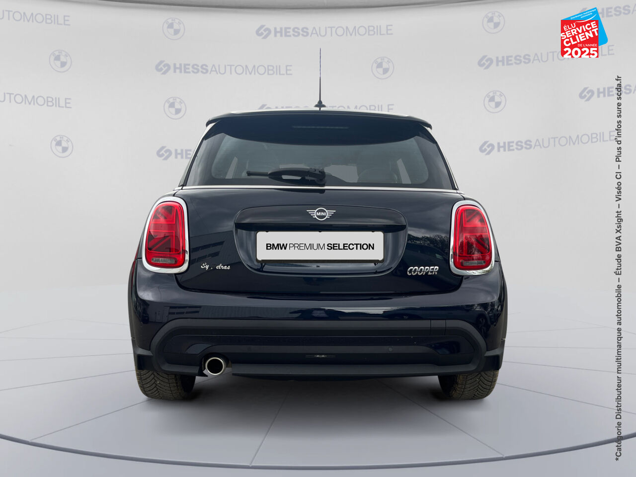 Véhicule d'occasion MINI MINI COOPER 136CH EDITION CAMDEN BVA7 TOUVRANT SIEGES CHAUF/CUIR GPS RADAR AV/AR HUD chez BMW Pontarlier