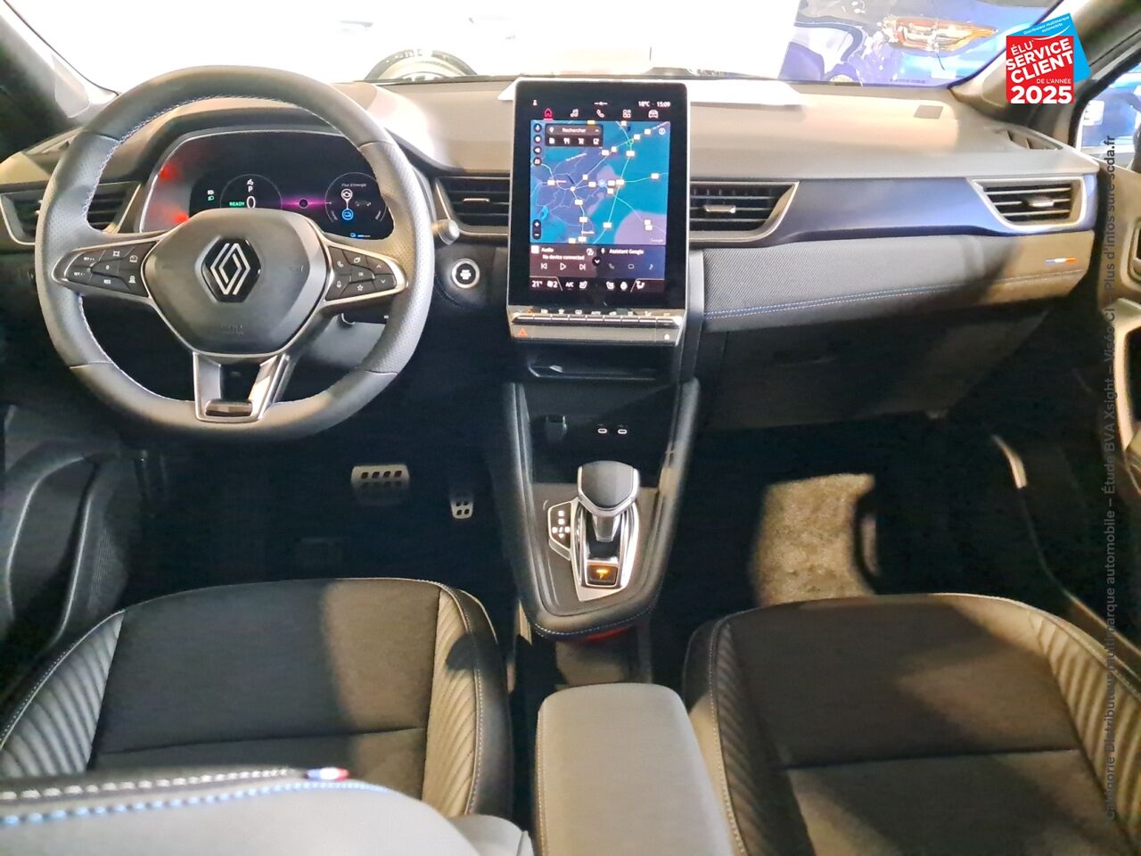Véhicule d'occasion RENAULT CAPTUR 1.6 E-TECH FULL HYBRID 145CH ESPRIT ALPINE chez Toyota Verdun