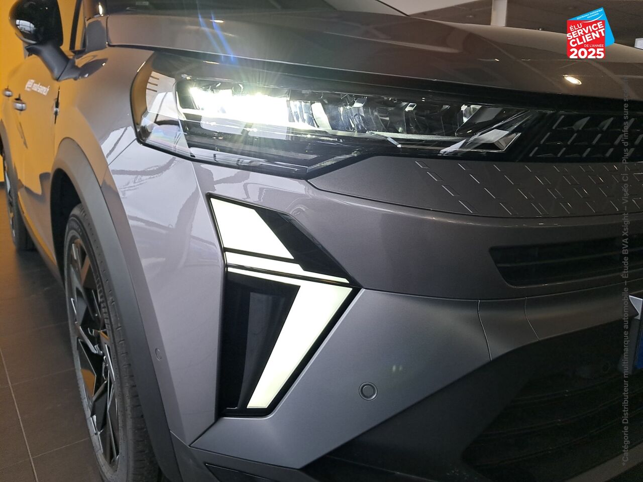Véhicule d'occasion RENAULT CAPTUR 1.6 E-TECH FULL HYBRID 145CH ESPRIT ALPINE chez Toyota Verdun