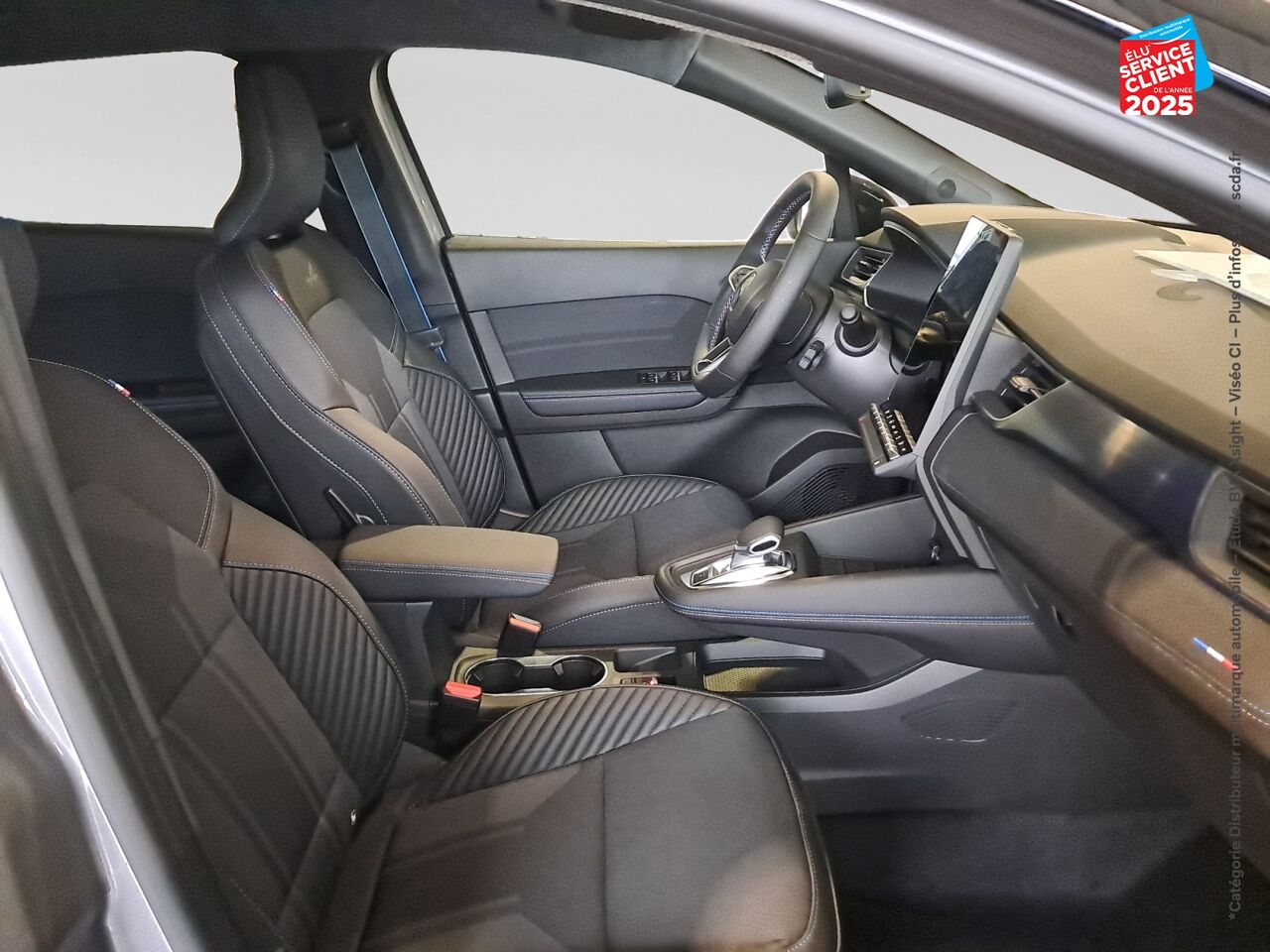 Véhicule d'occasion RENAULT CAPTUR 1.6 E-TECH FULL HYBRID 145CH ESPRIT ALPINE chez Toyota Verdun