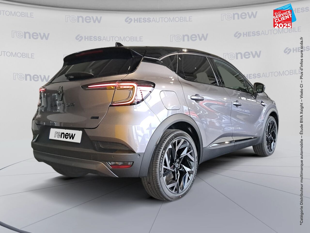 Véhicule d'occasion RENAULT CAPTUR 1.6 E-TECH FULL HYBRID 145CH ESPRIT ALPINE chez Toyota Verdun